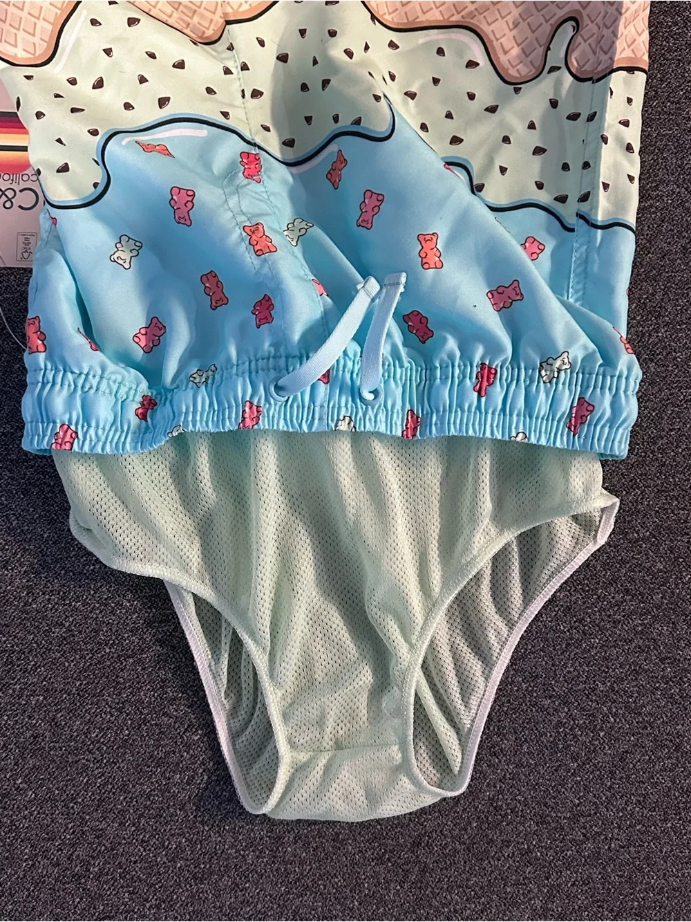 Boys Large 10/12 Swim Trunks NWT